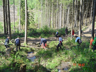 Driedaagse outdoor schoolkampen voor leerlingen met tokkelen en mountainbiken